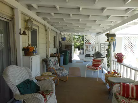 9515 Morning Glory Ln, Redding, CA 96001 photo 2
