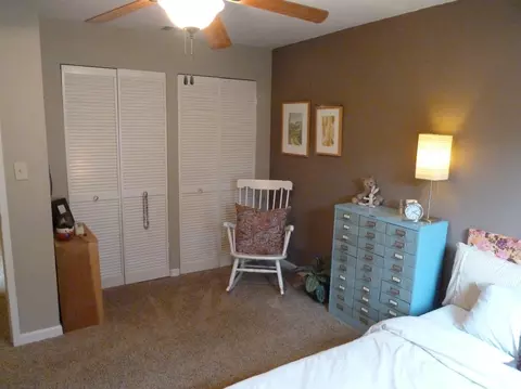 1055 Hawthorne, Redding, CA 96002 photo 15
