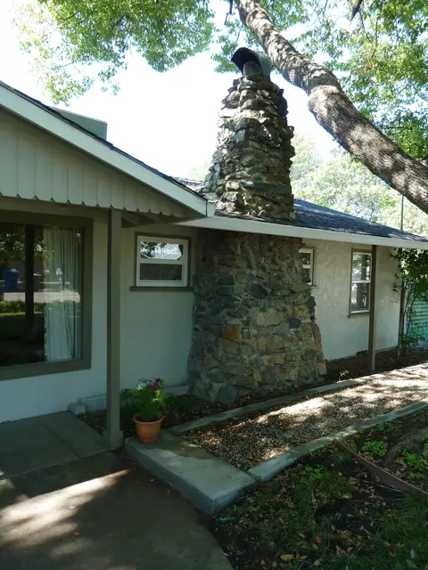 1055 Hawthorne, Redding, CA 96002 photo 34