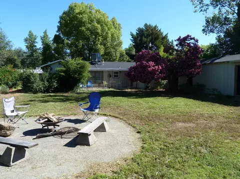 1055 Hawthorne, Redding, CA 96002 photo 28