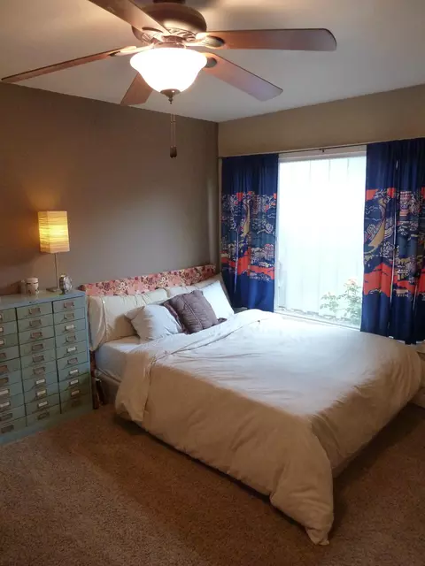 1055 Hawthorne, Redding, CA 96002 photo 14