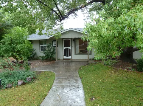 1055 Hawthorne, Redding, CA 96002 photo 37