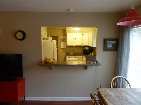 1055 Hawthorne, Redding, CA 96002 photo 7