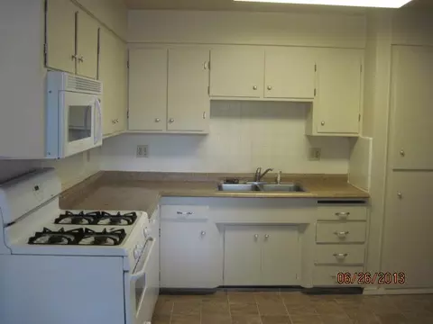 840 Shirley Ln, Redding, CA 96002 photo 3