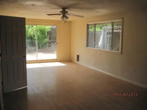 840 Shirley Ln, Redding, CA 96002 photo 5