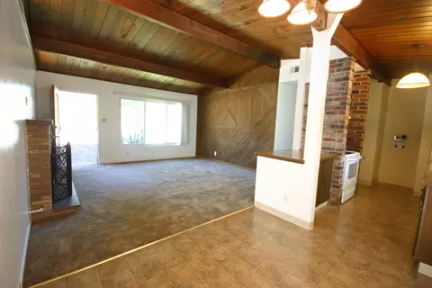 2233 London Ave, Redding, CA 96001 photo 2
