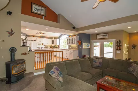 9595 Winegar Rd, Redding, CA 96003 photo 10