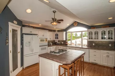 9595 Winegar Rd, Redding, CA 96003 photo 11