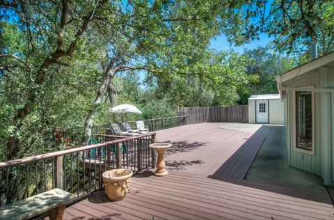 1129 Guinevere Ct, Redding, CA 96003 photo 24
