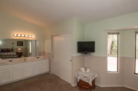 1129 Guinevere Ct, Redding, CA 96003 photo 19