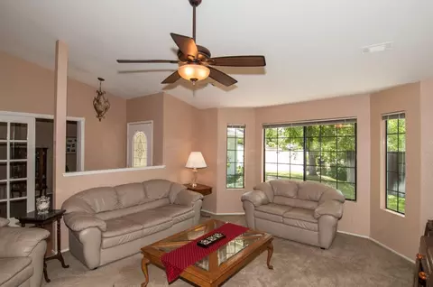 1129 Guinevere Ct, Redding, CA 96003 photo 5