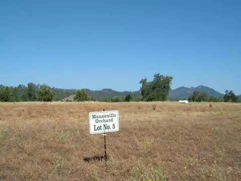 13530 Manzanillo Way, Redding, CA 96003 photo 1