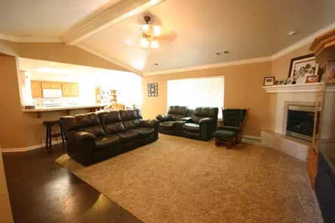 2681 Rhinestone Way, Redding, CA 96001 photo 2