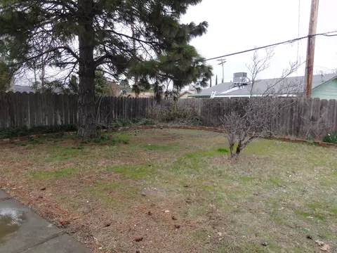 3801 Meteor St, Redding, CA 96002 photo 18