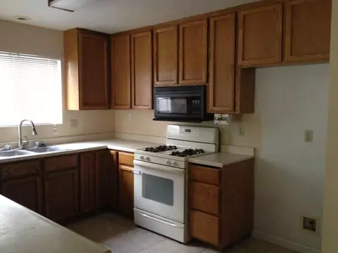 1556 Lacey Ln, Redding, CA 96003 photo 15