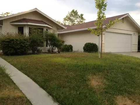 1556 Lacey Ln, Redding, CA 96003 photo 2