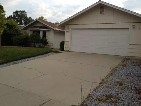 1556 Lacey Ln, Redding, CA 96003 photo 1