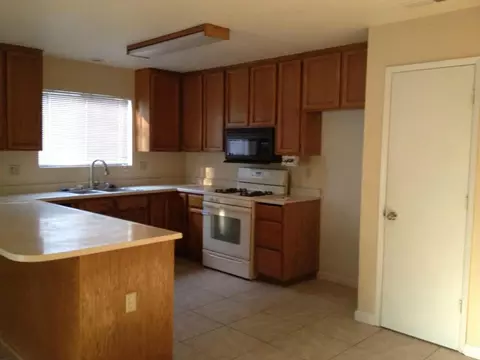 1556 Lacey Ln, Redding, CA 96003 photo 10