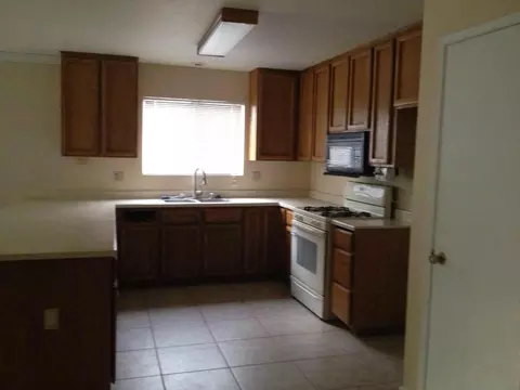 1556 Lacey Ln, Redding, CA 96003 photo 13