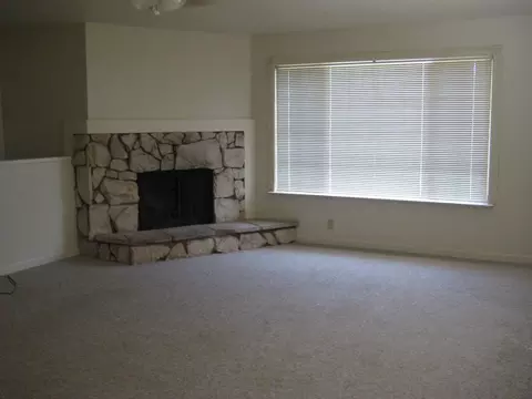 1934 Vale Dr, Redding, CA 96002 photo 9