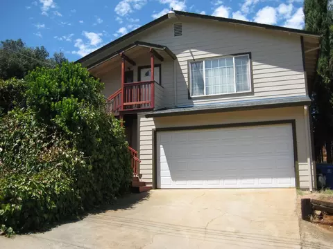 1934 Vale Dr, Redding, CA 96002 photo 1
