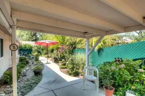 594 Martinique, Redding, CA 96003 photo 29