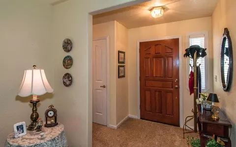 594 Martinique, Redding, CA 96003 photo 3