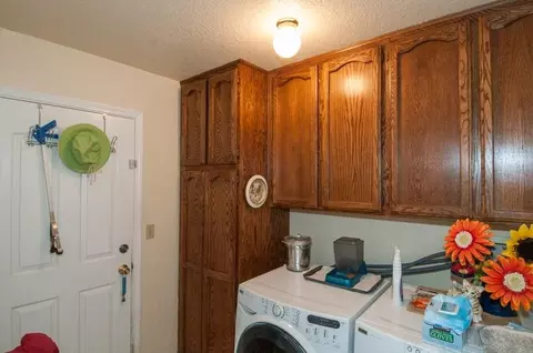 594 Martinique, Redding, CA 96003 photo 25