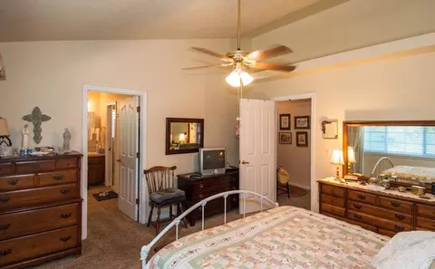 594 Martinique, Redding, CA 96003 photo 15