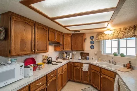 594 Martinique, Redding, CA 96003 photo 10