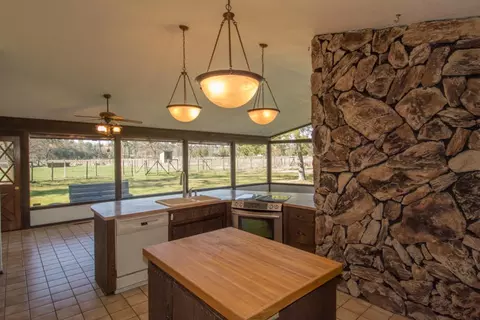 9241 Omega Ln, Redding, CA 96002 photo 40
