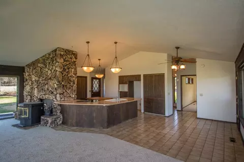 9241 Omega Ln, Redding, CA 96002 photo 37
