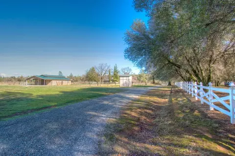 9241 Omega Ln, Redding, CA 96002 photo 27