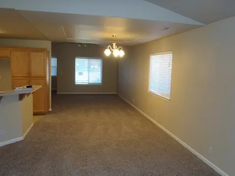 1119 West St, Corning, CA 96021 photo 3