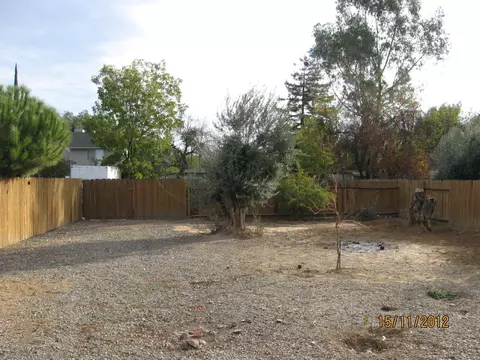 1119 West St, Corning, CA 96021 photo 2