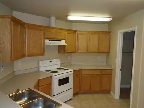 1119 West St, Corning, CA 96021 photo 6