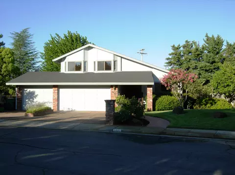 1601 El Capitan, Redding, CA 96001 photo 1