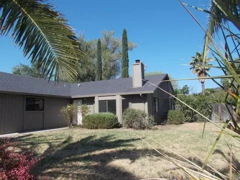 2985 Amethyst Way, Redding, CA 96003 photo 2