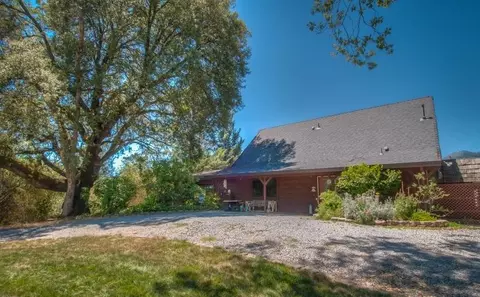 8674 Muletown Rd, Redding, CA 96001 photo 11