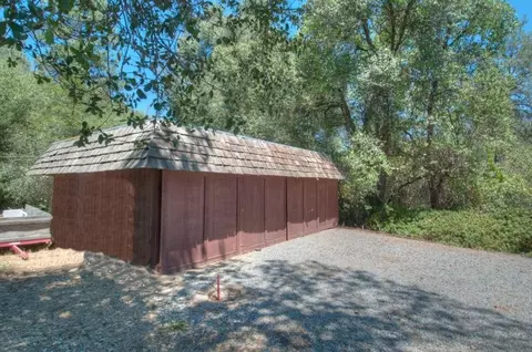 8674 Muletown Rd, Redding, CA 96001 photo 25