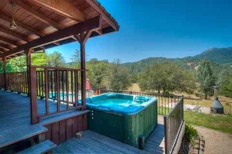 8674 Muletown Rd, Redding, CA 96001 photo 3