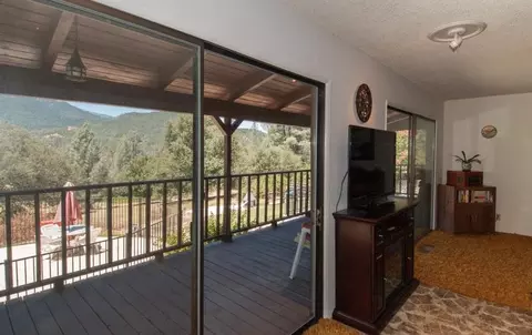 8674 Muletown Rd, Redding, CA 96001 photo 16