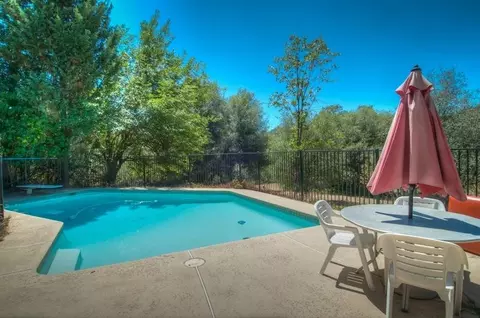 8674 Muletown Rd, Redding, CA 96001 photo 4