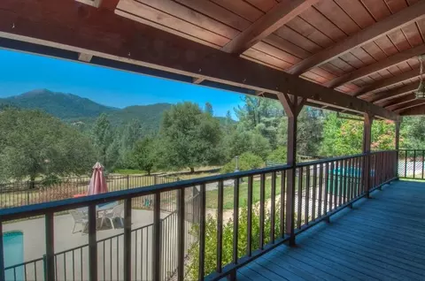 8674 Muletown Rd, Redding, CA 96001 photo 9