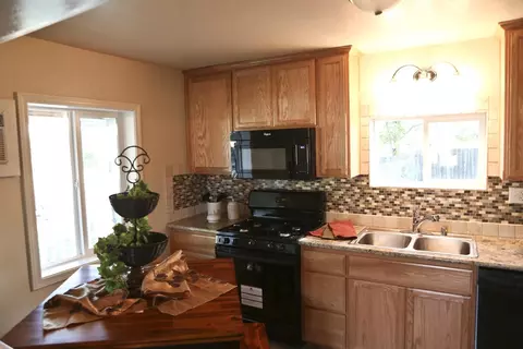 2653 Albert Rd, Anderson, CA 96007 photo 11