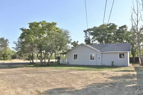 2653 Albert Rd, Anderson, CA 96007 photo 4