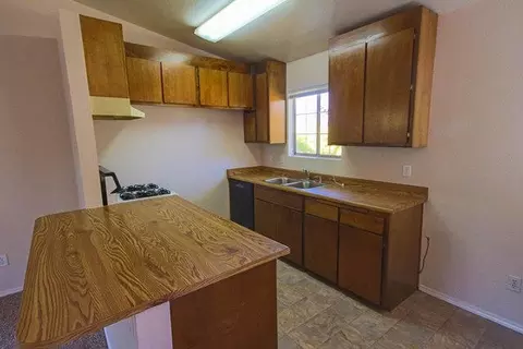 816 Springer Dr, Redding, CA 96003 photo 5