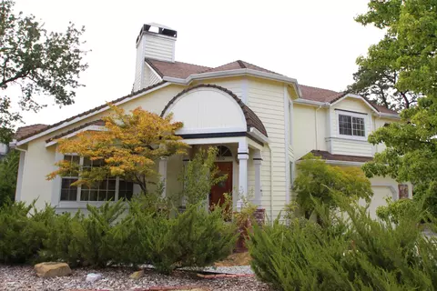 1810 Gold Hls, Redding, CA 96003 photo 2