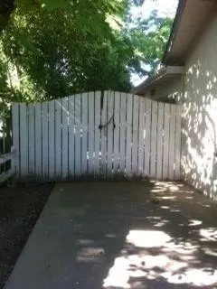 2077 Merle Dr, Redding, CA 96001 photo 2