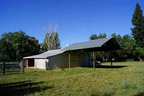19033 W Niles Ln, Redding, CA 96002 photo 7